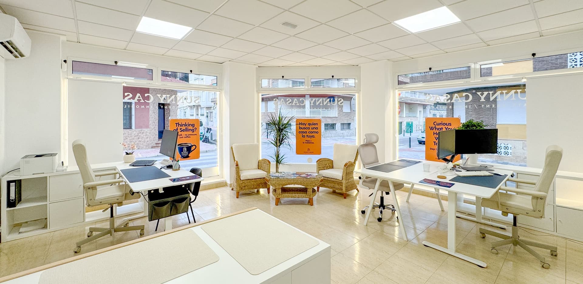 Sunny Casas office interior in Torrevieja, Costa Blanca