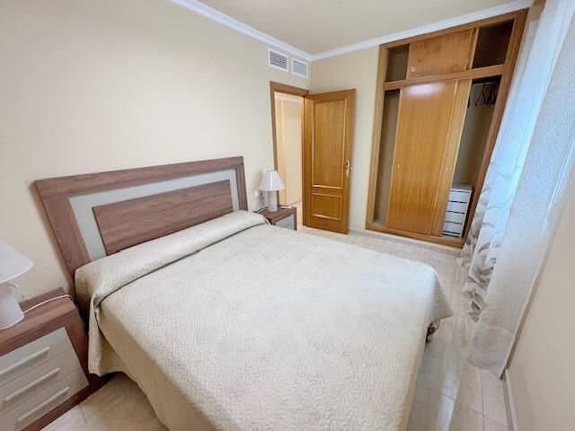 2-Bedroom Apartment in Puerto Deportivo, Guardamar del Segura - 10