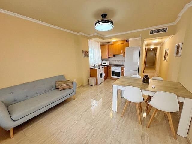 2-Bedroom Apartment in Puerto Deportivo, Guardamar del Segura - 3