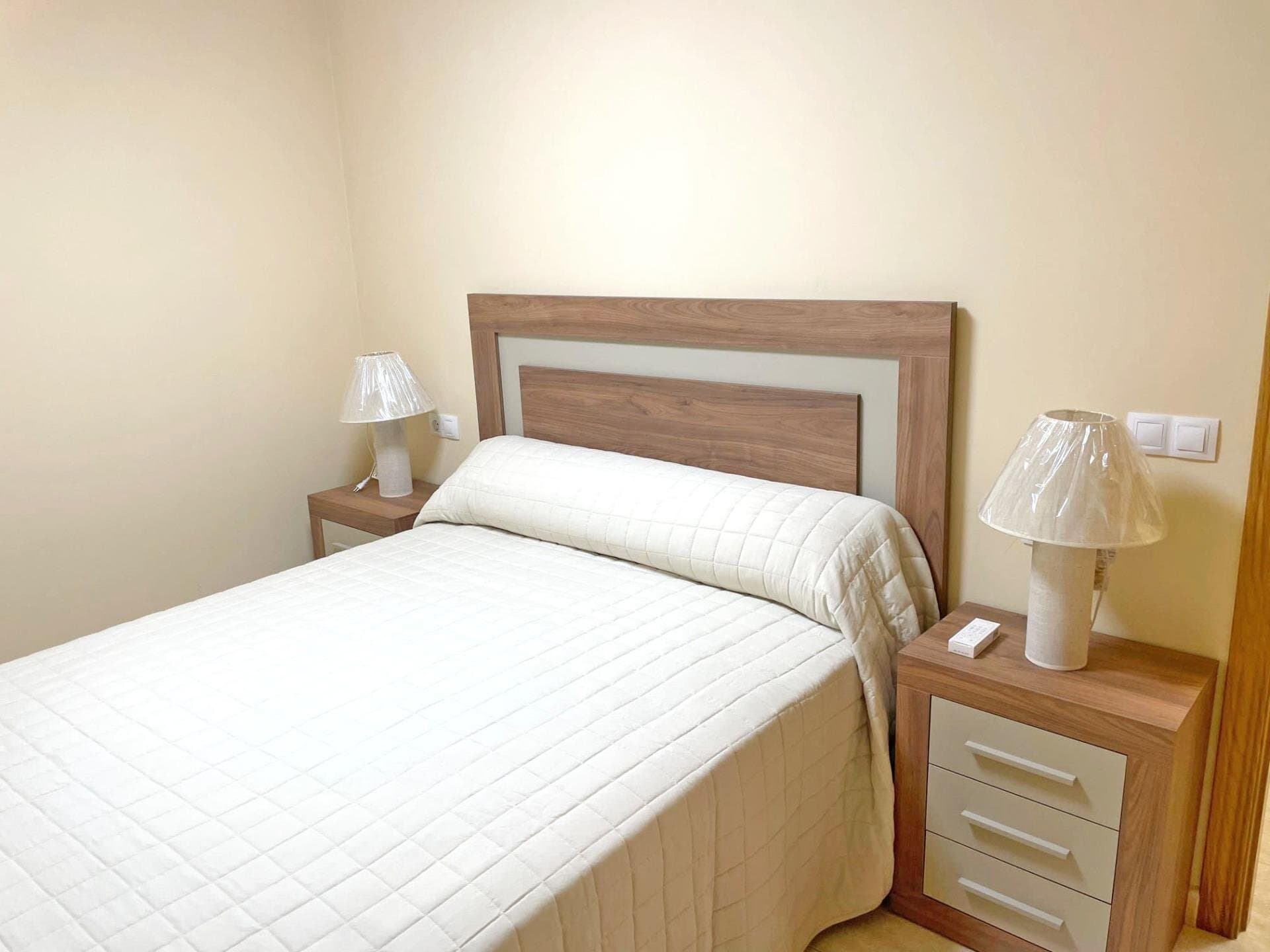 2-Bedroom Apartment in Puerto Deportivo, Guardamar del Segura - 8