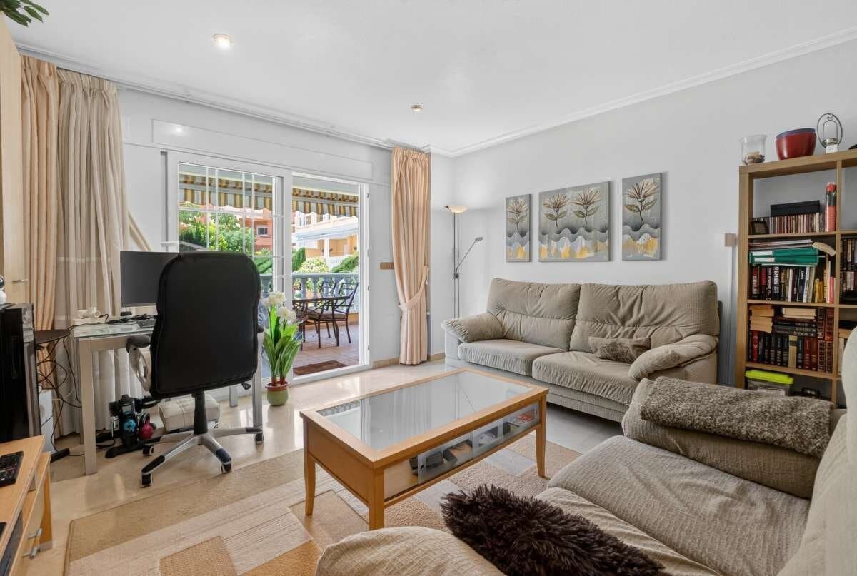 2-Bedroom Apartment in Cabo Roig, Orihuela Costa - 16