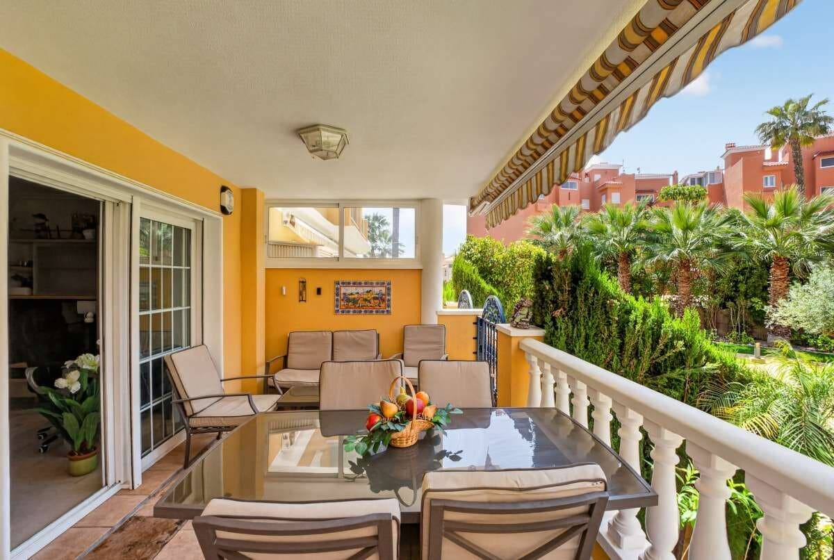 2-Bedroom Apartment in Cabo Roig, Orihuela Costa - 2