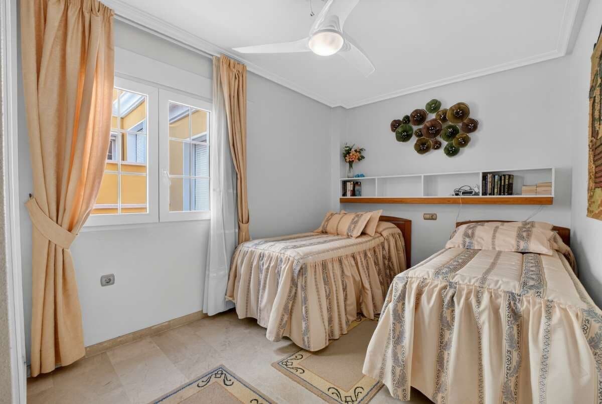 2-Bedroom Apartment in Cabo Roig, Orihuela Costa - 28