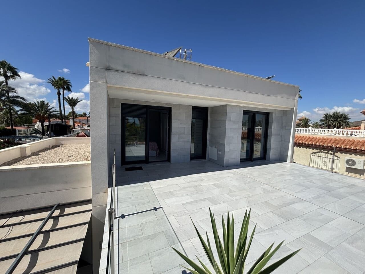 Villa de 3 Dormitorios en Los Urrutias - 32