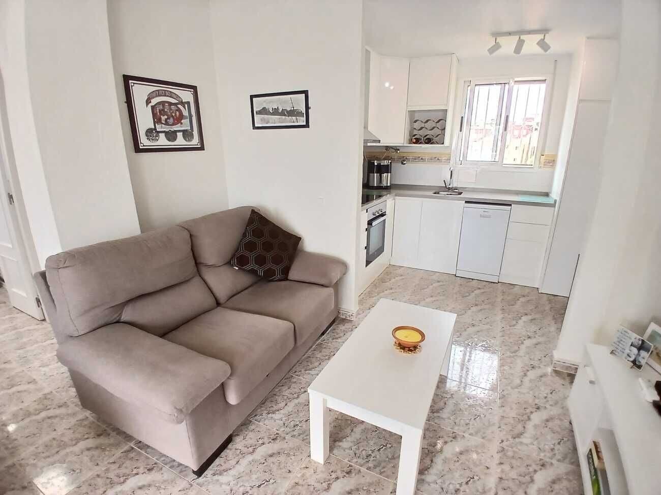3-Bedroom Apartment in Las Filipinas, Orihuela Costa - 5