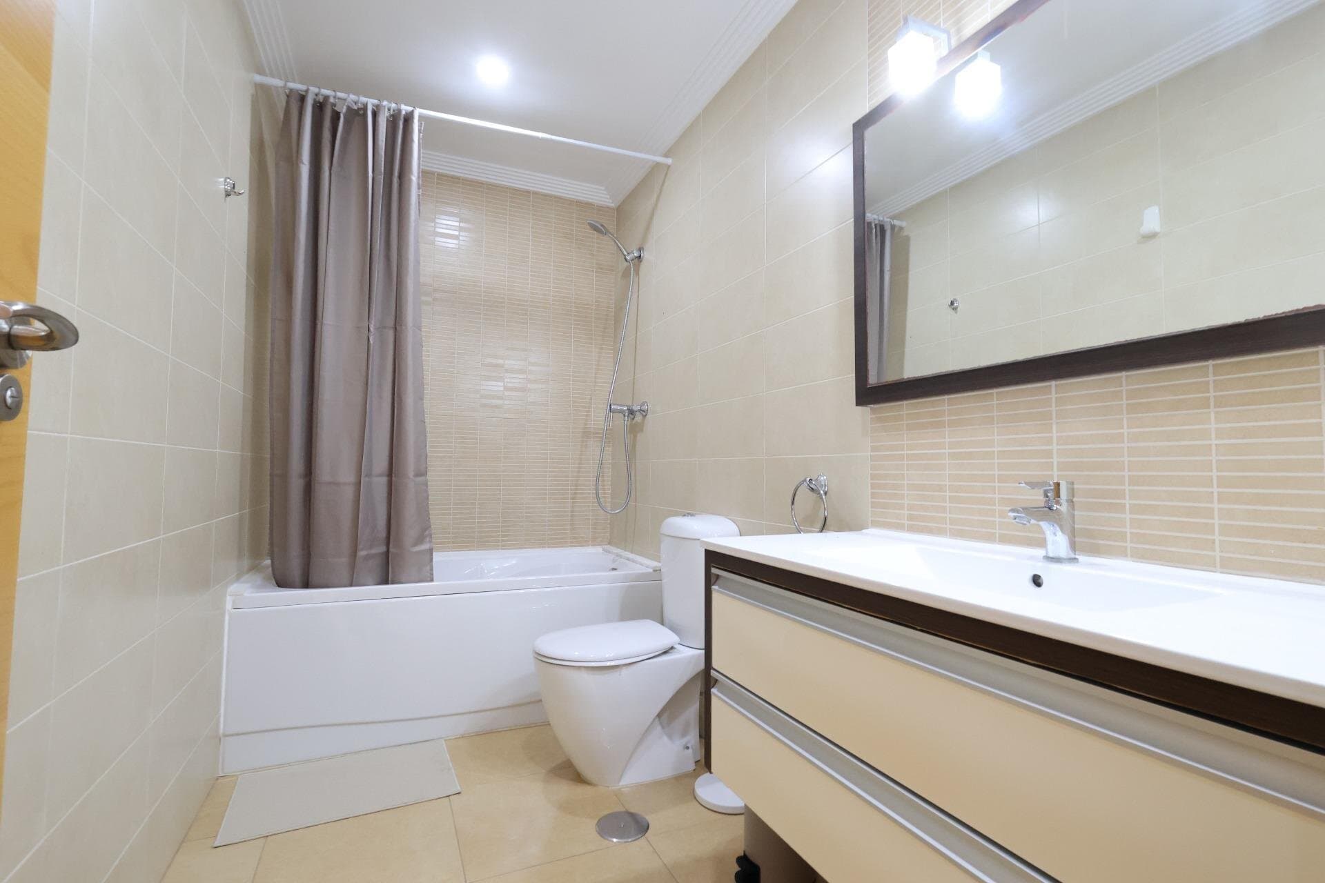 Apartamento de 2 Dormitorios en Lomas de Cabo Roig, Orihuela Costa - 11