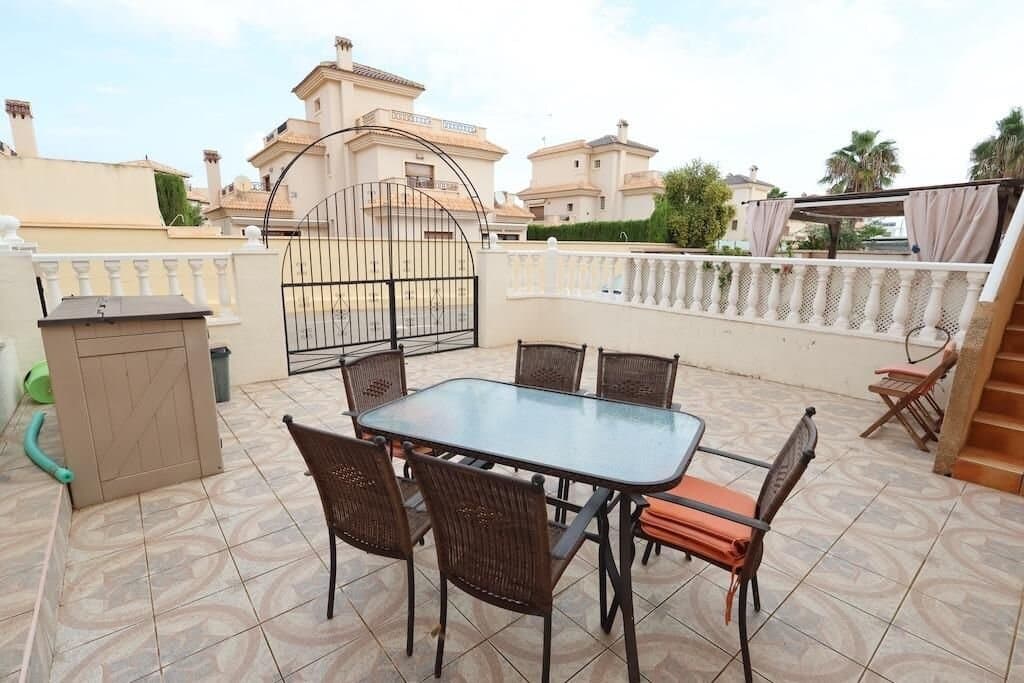 Bungalow de 2 Dormitorios en La Zenia, Orihuela Costa - 2
