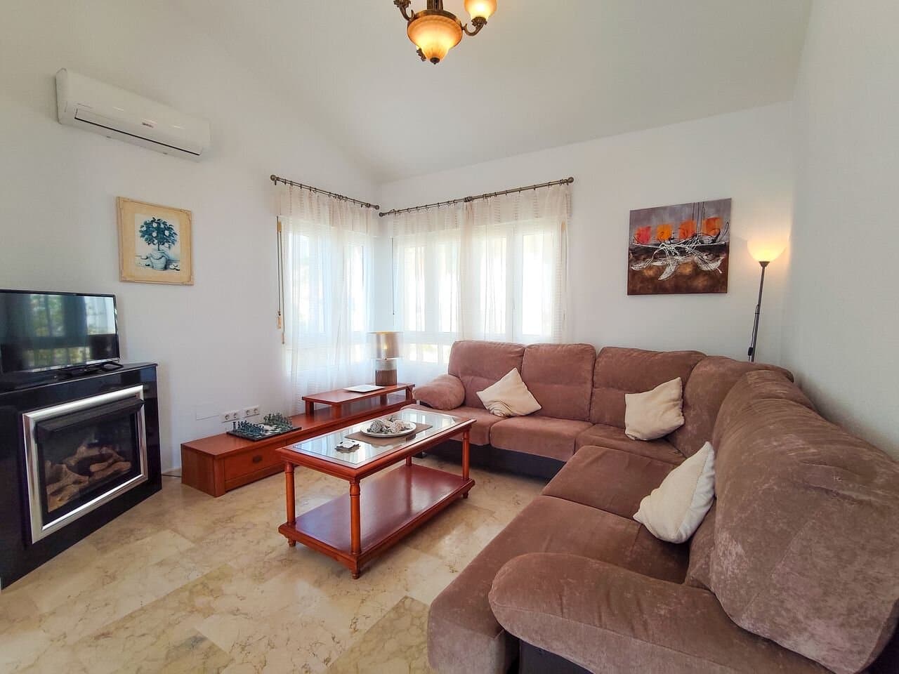 3-Bedroom Villa in Villamartín-las Filipinas, Orihuela Costa - 4