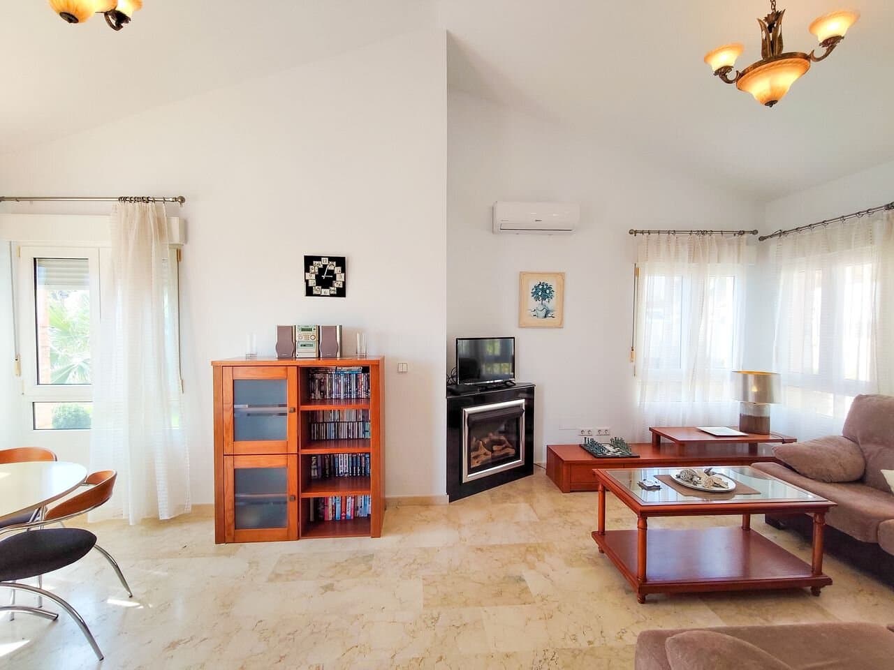 3-Bedroom Villa in Villamartín-las Filipinas, Orihuela Costa - 5