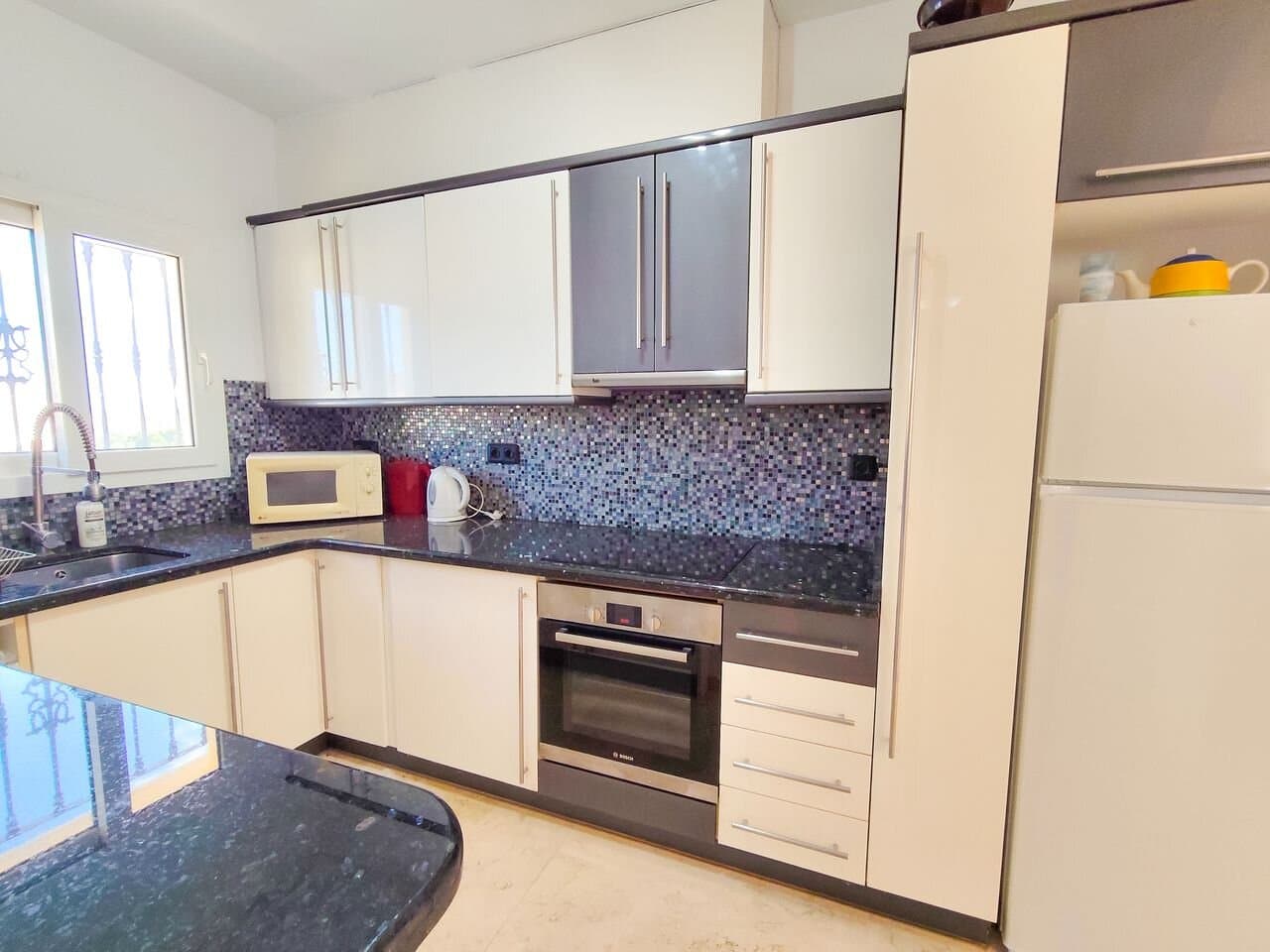 3-Bedroom Villa in Villamartín-las Filipinas, Orihuela Costa - 8