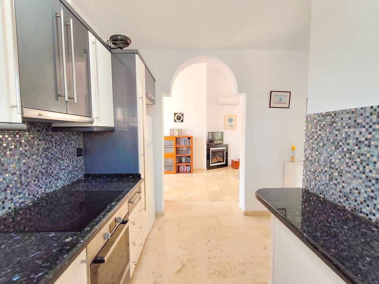 3-Bedroom Villa in Villamartín-las Filipinas, Orihuela Costa - 9
