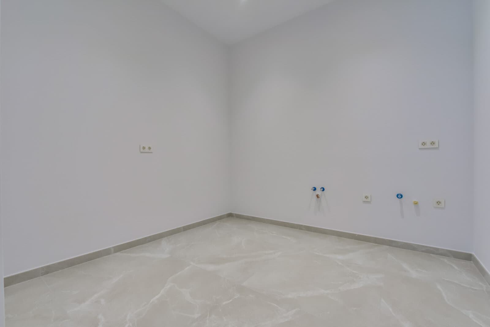 8-Bedroom Villa in Finestrat - 10