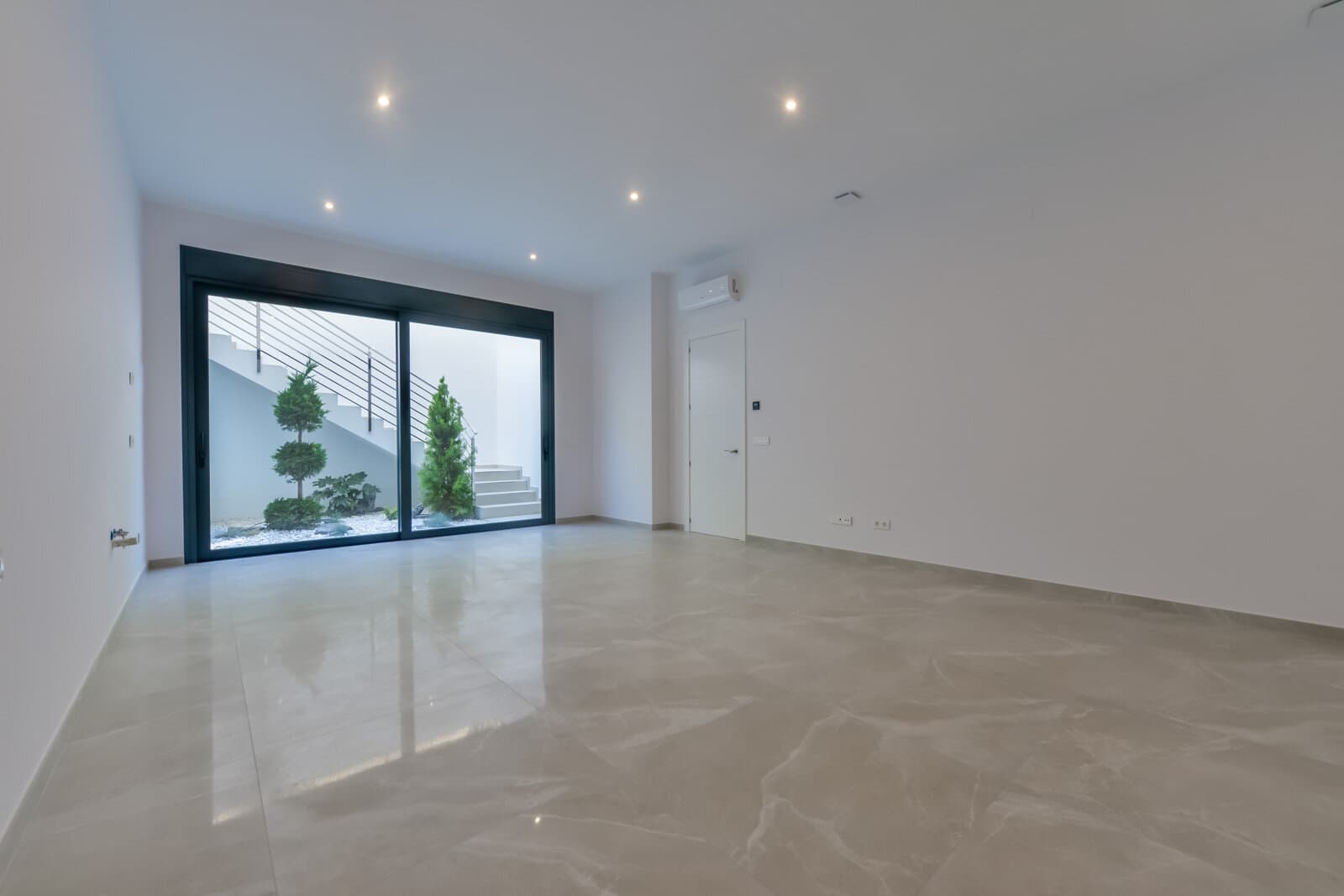 8-Bedroom Villa in Finestrat - 16