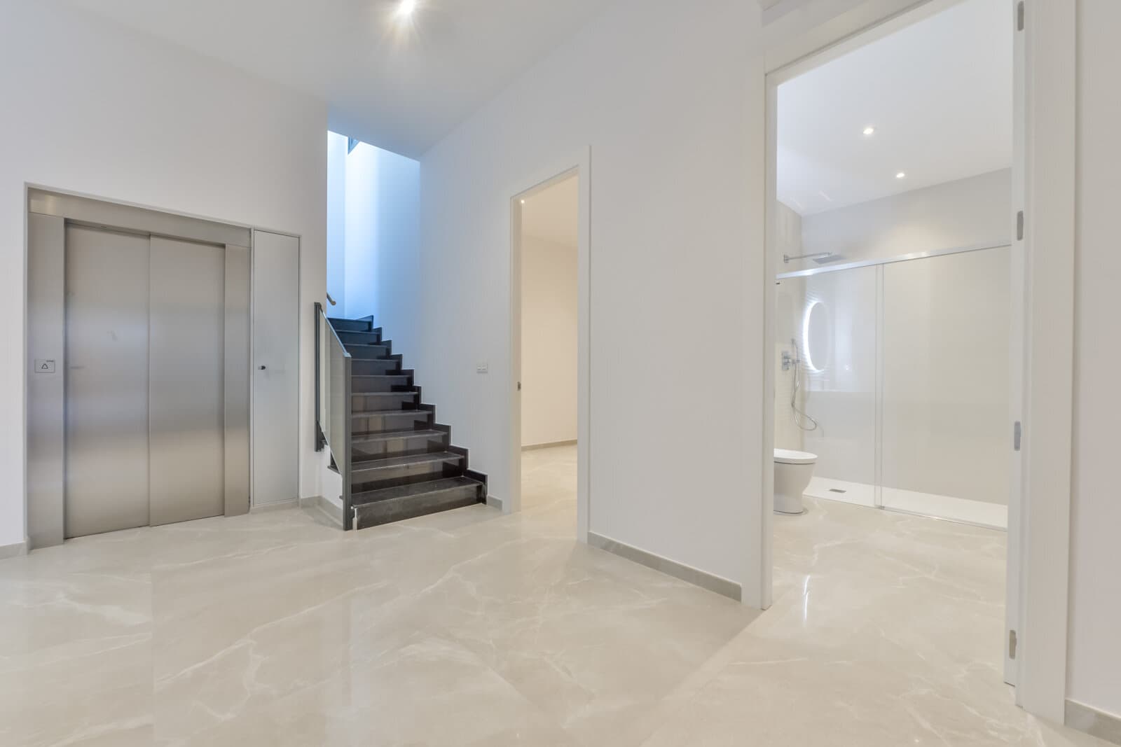 8-Bedroom Villa in Finestrat - 8