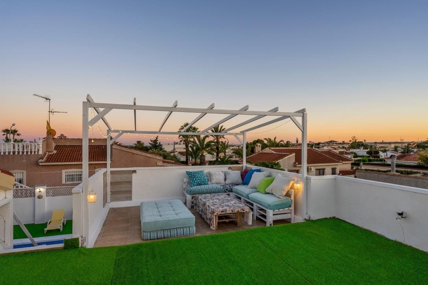 6-Bedroom Villa in Centro de la Ciudad Quesada, Rojales - 9