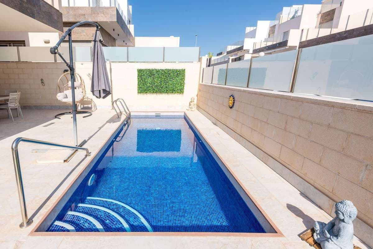 3-Bedroom Villa in Lomas de Cabo Roig, Orihuela Costa - 10