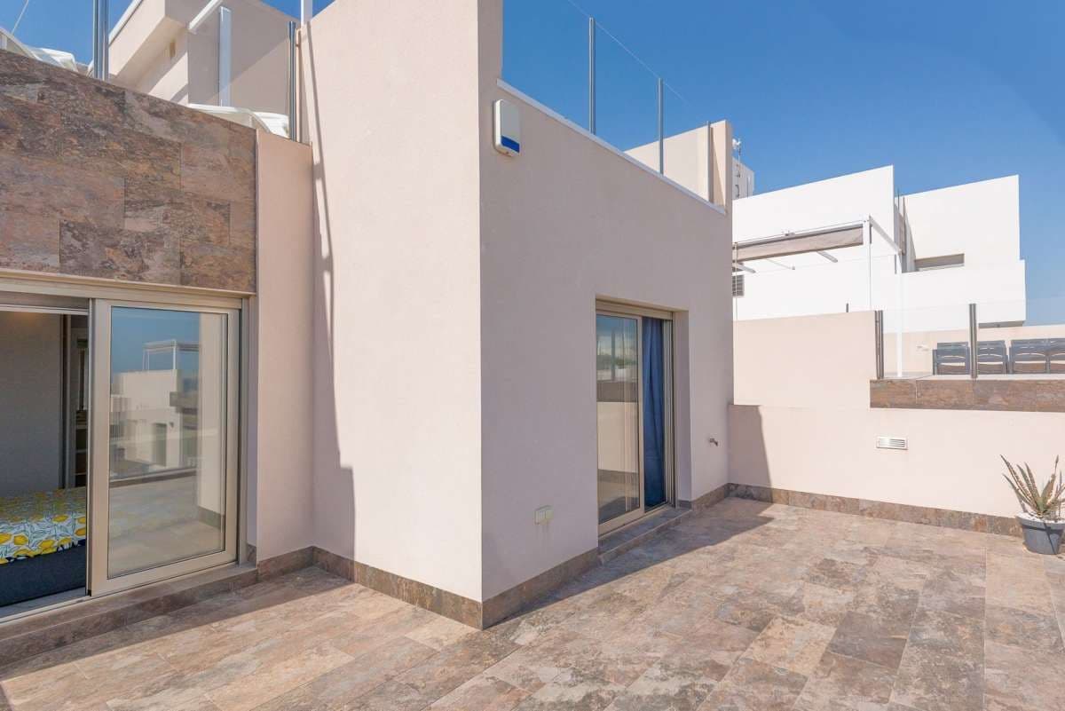 3-Bedroom Villa in Lomas de Cabo Roig, Orihuela Costa - 19