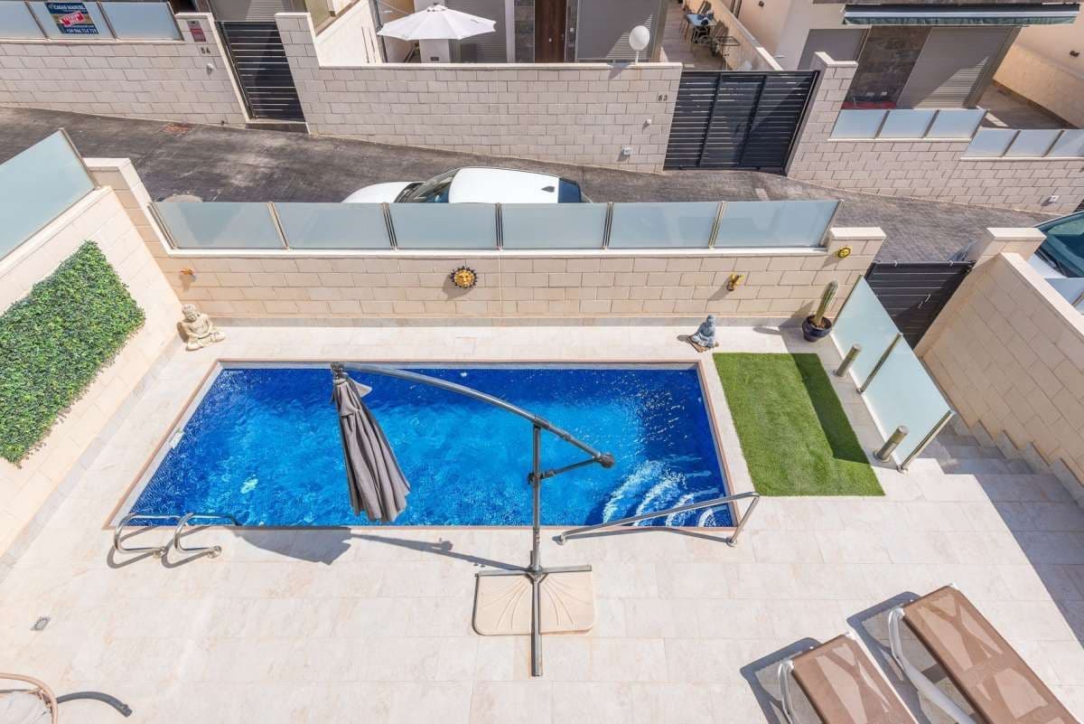 3-Bedroom Villa in Lomas de Cabo Roig, Orihuela Costa - 20