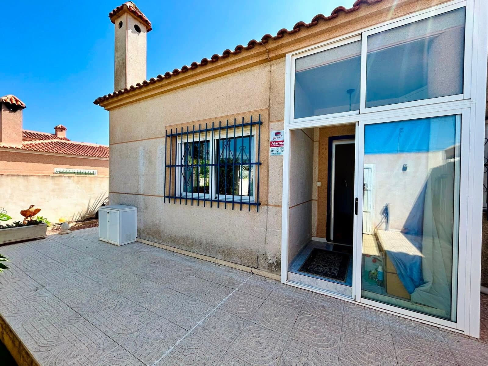 4-Bedroom Villa in San Luis, Torrevieja - 34