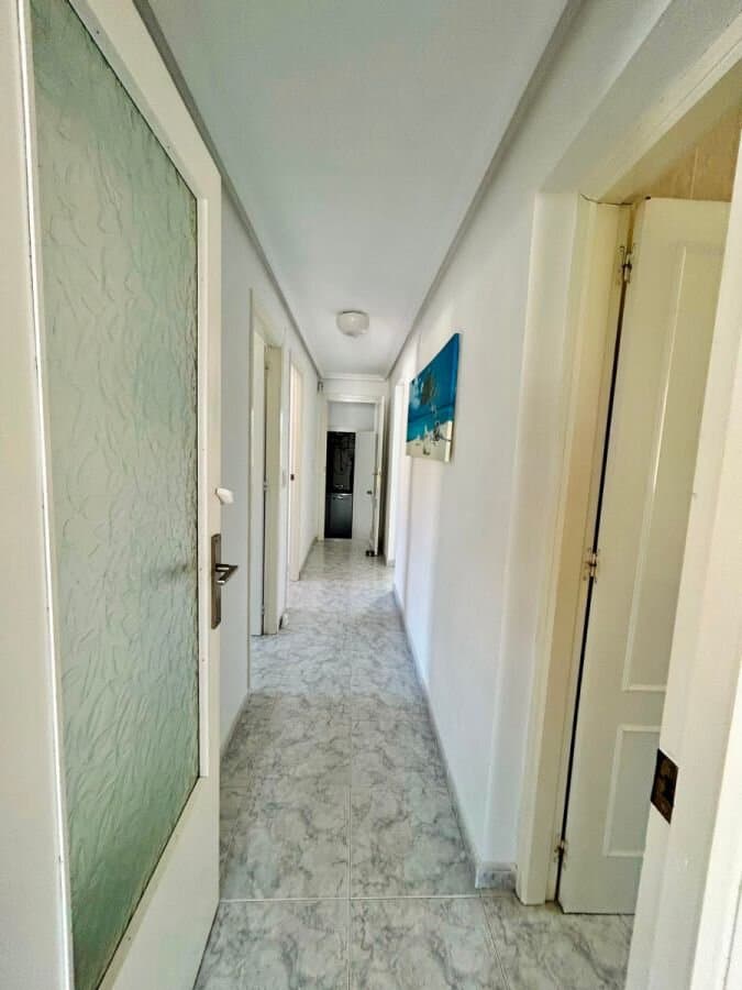 4-Bedroom Villa in San Luis, Torrevieja - 48