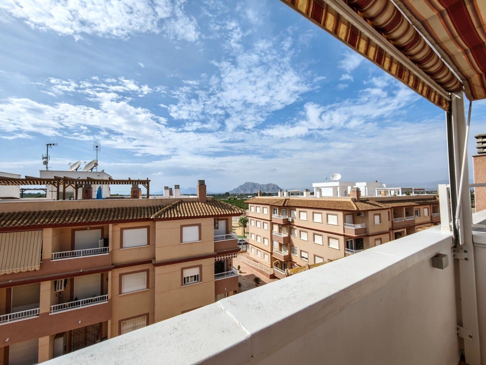 2-Bedroom Apartment in Comunidad Valenciana, Algorfa - 18