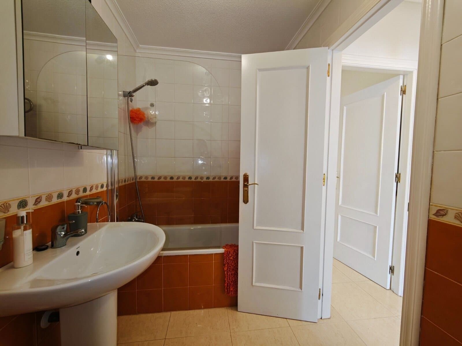 2-Bedroom Apartment in Comunidad Valenciana, Algorfa - 33