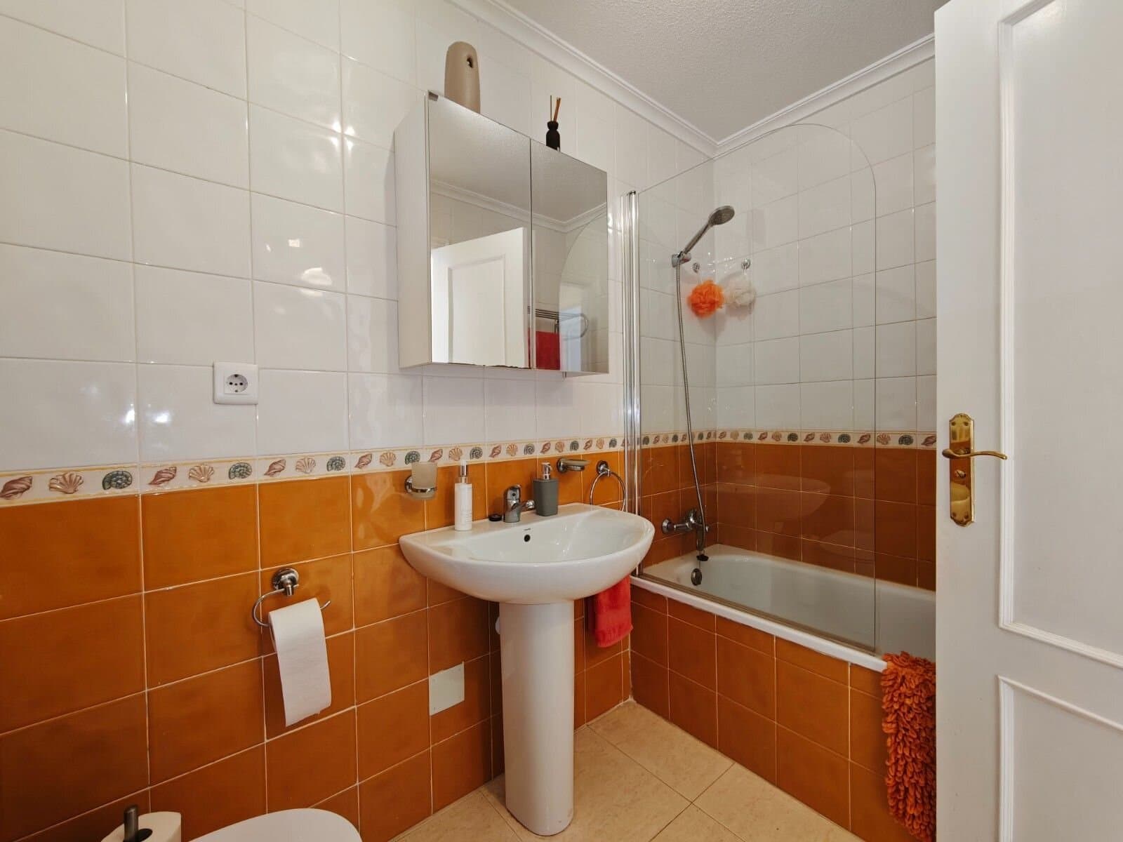 2-Bedroom Apartment in Comunidad Valenciana, Algorfa - 34