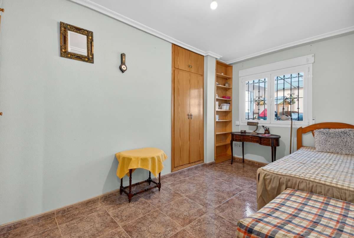 2-Bedroom Apartment in La Puntica, Lo Pagan - 21