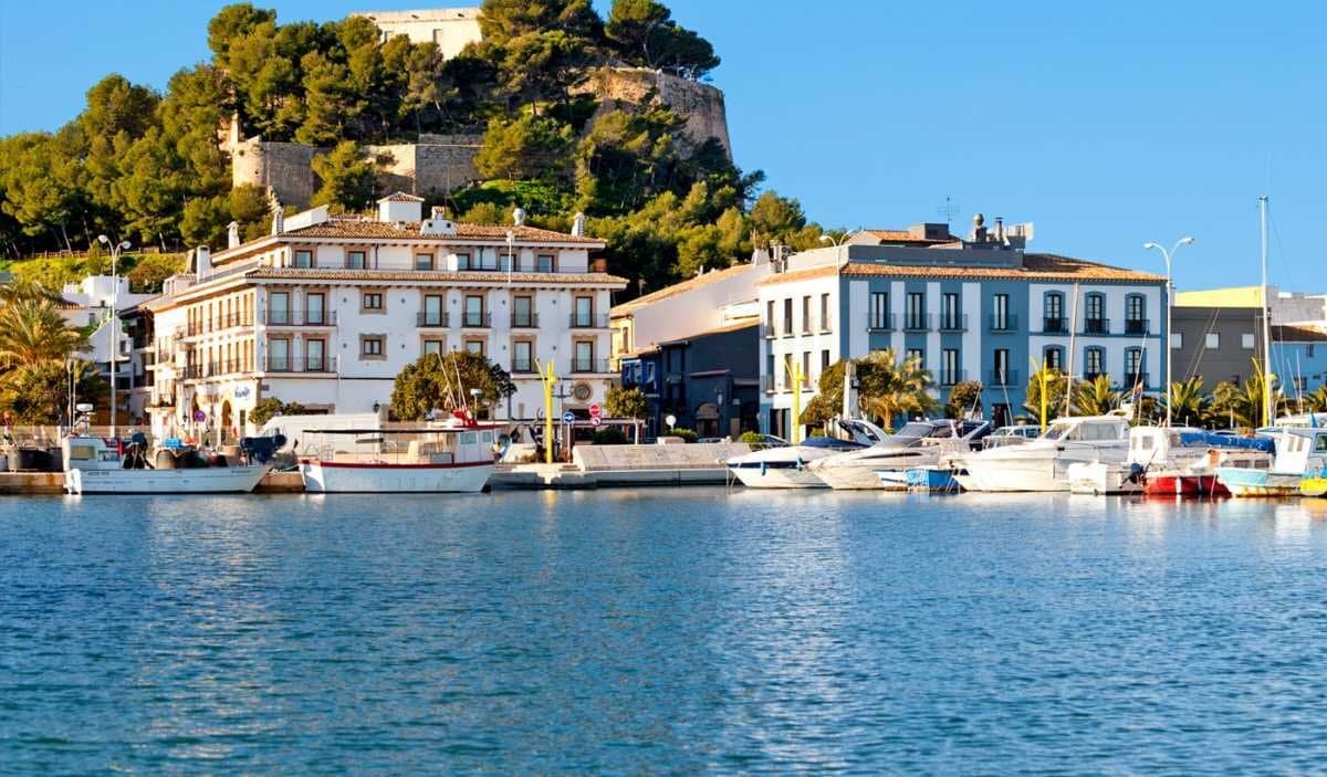 3-Bedroom Detached House in Denia - 12