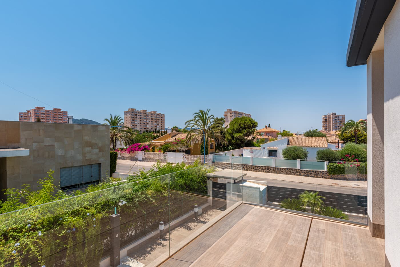 3-Bedroom Detached House in Playa Paraiso - 10