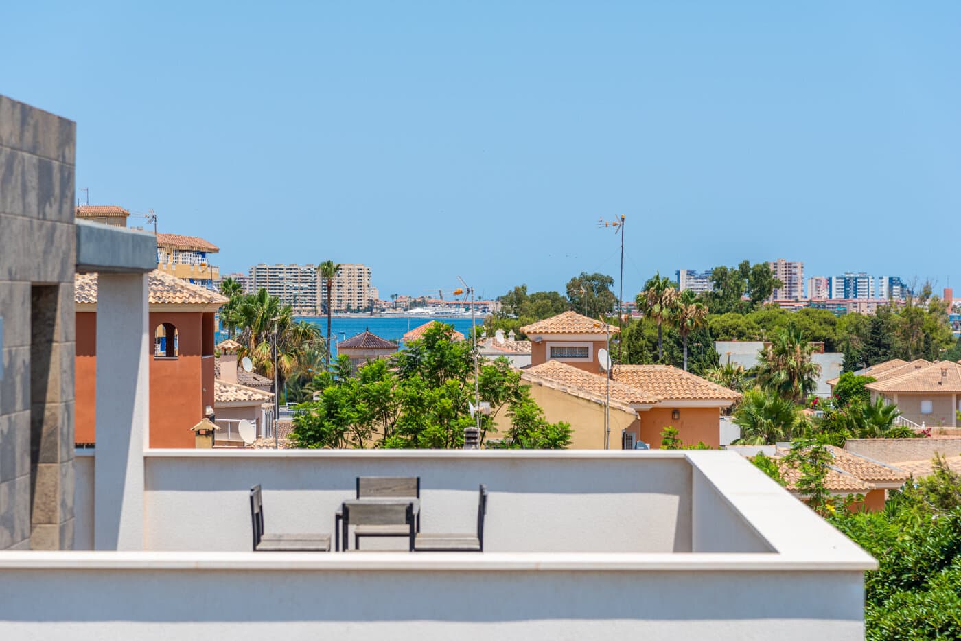 3-Bedroom Detached House in Playa Paraiso - 12