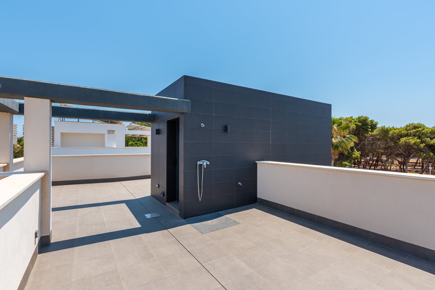 3-Bedroom Detached House in Playa Paraiso - 9