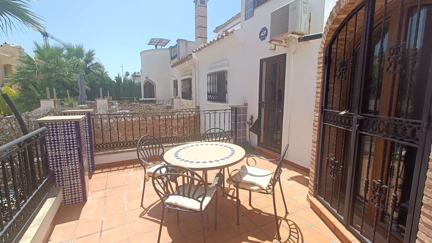 Villa de 3 Dormitorios en Comunidad Valenciana, Algorfa - 46