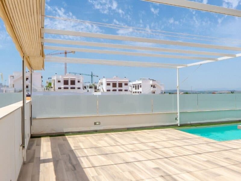 Villa de 4 Dormitorios en Los Balcones, Torrevieja - 3