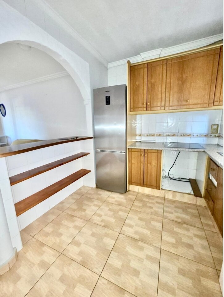 3-Bedroom House in La Zenia, Orihuela Costa - Image 5