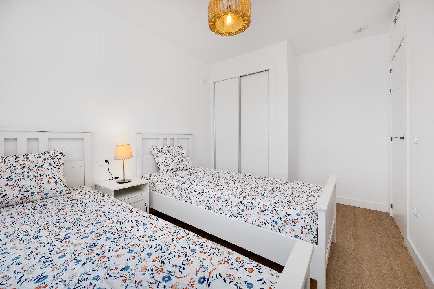 2-Bedroom Apartment in Pau 8, Orihuela Costa - Image 23