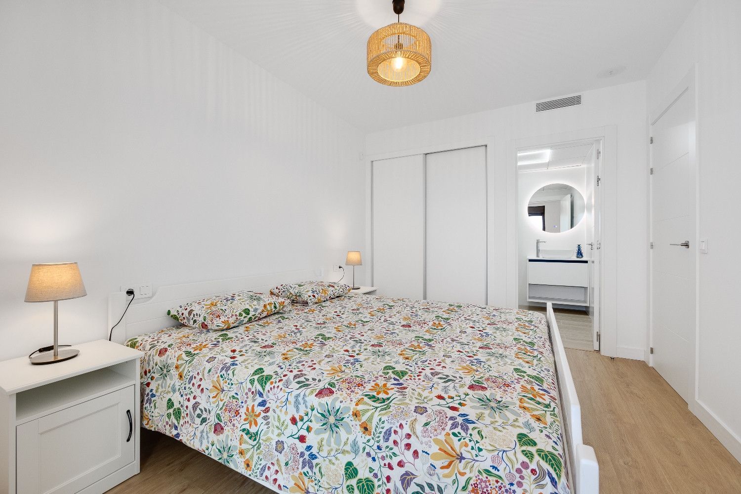 2-Bedroom Apartment in Pau 8, Orihuela Costa - Image 3
