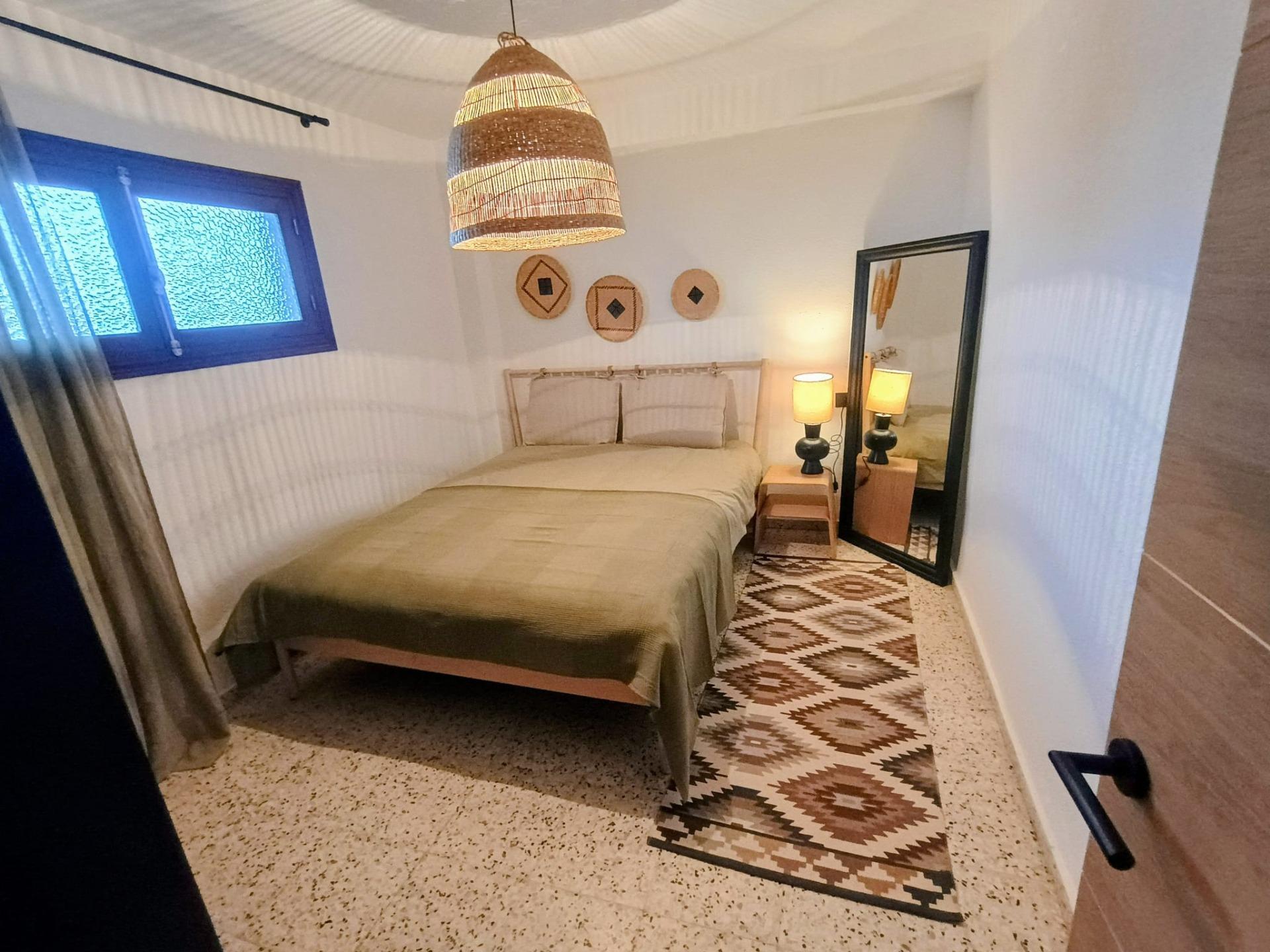 2-Bedroom Apartment in Urbanizaciones, Guardamar del Segura - Image 12