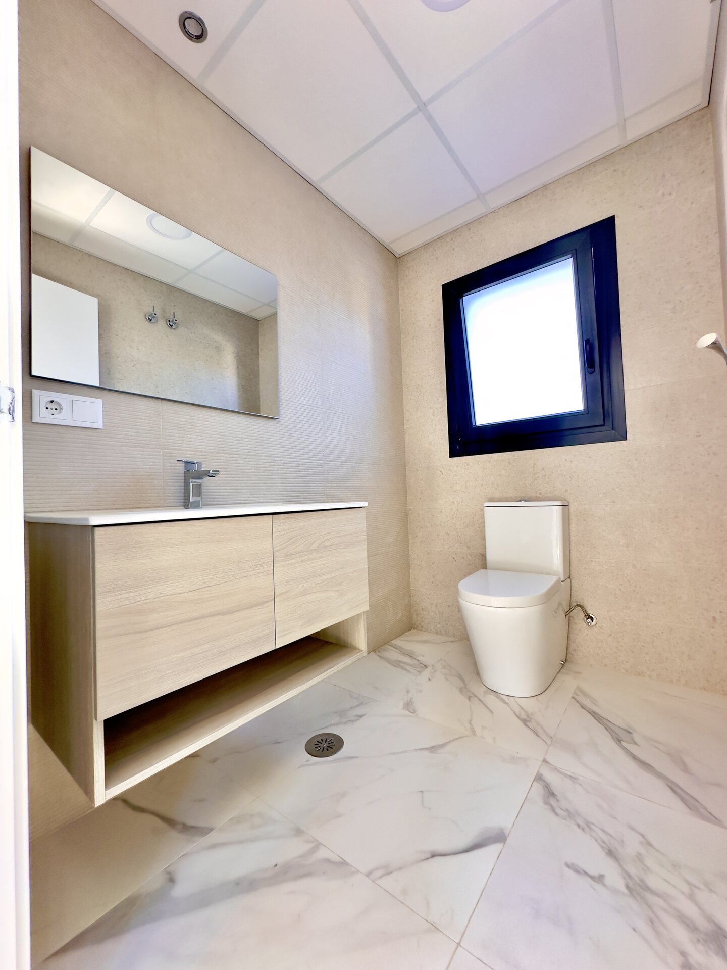 4-Bedroom Apartment in Ciudad Quesada - Image 14