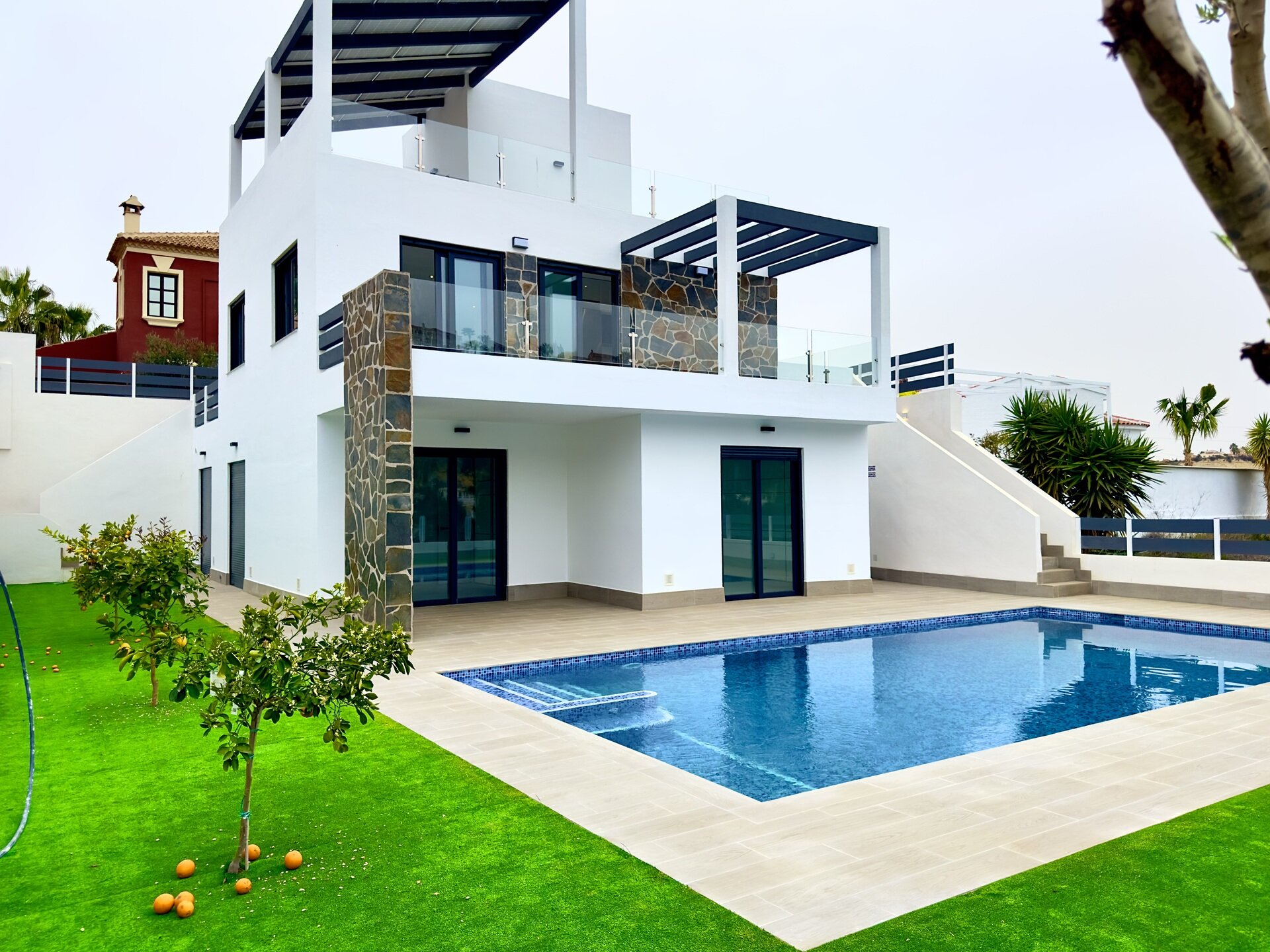 4-Bedroom Apartment in Ciudad Quesada - Image 8