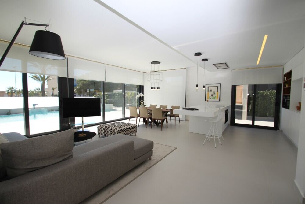 Villa de 3 Dormitorios en, San Miguel de Salinas - Image 5