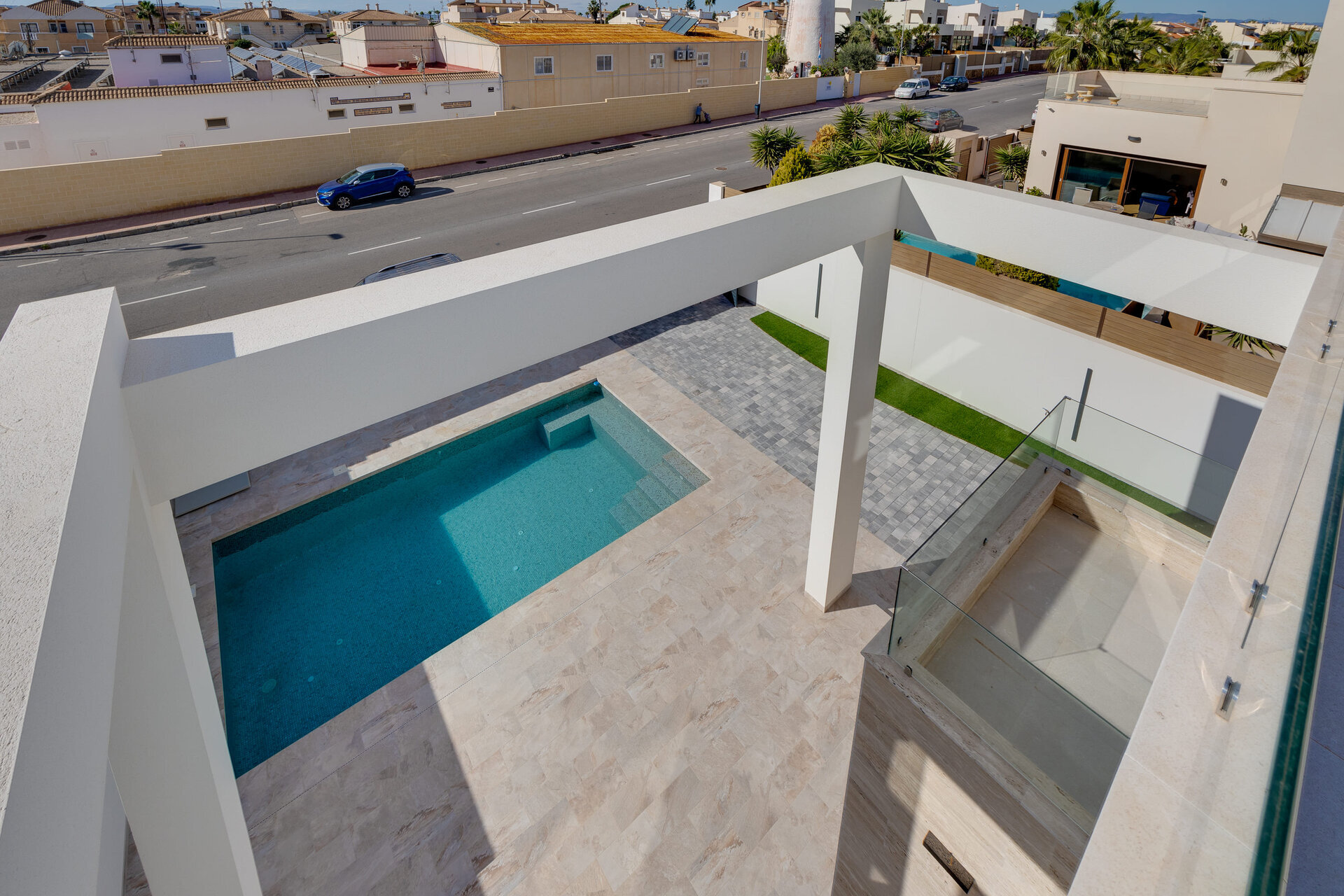 4-Bedroom Townhouse in Torrevieja - Image 17