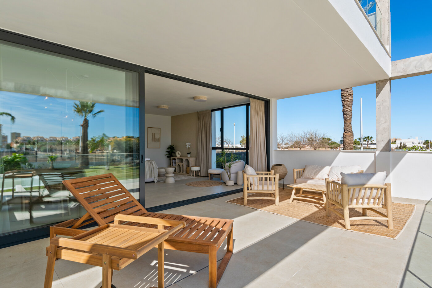 Penthouse met 2 Slaapkamers in Islas Menores - Image 11