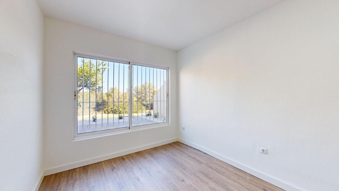 2-Bedroom Bungalow in Las Filipinas, Orihuela Costa - Image 13
