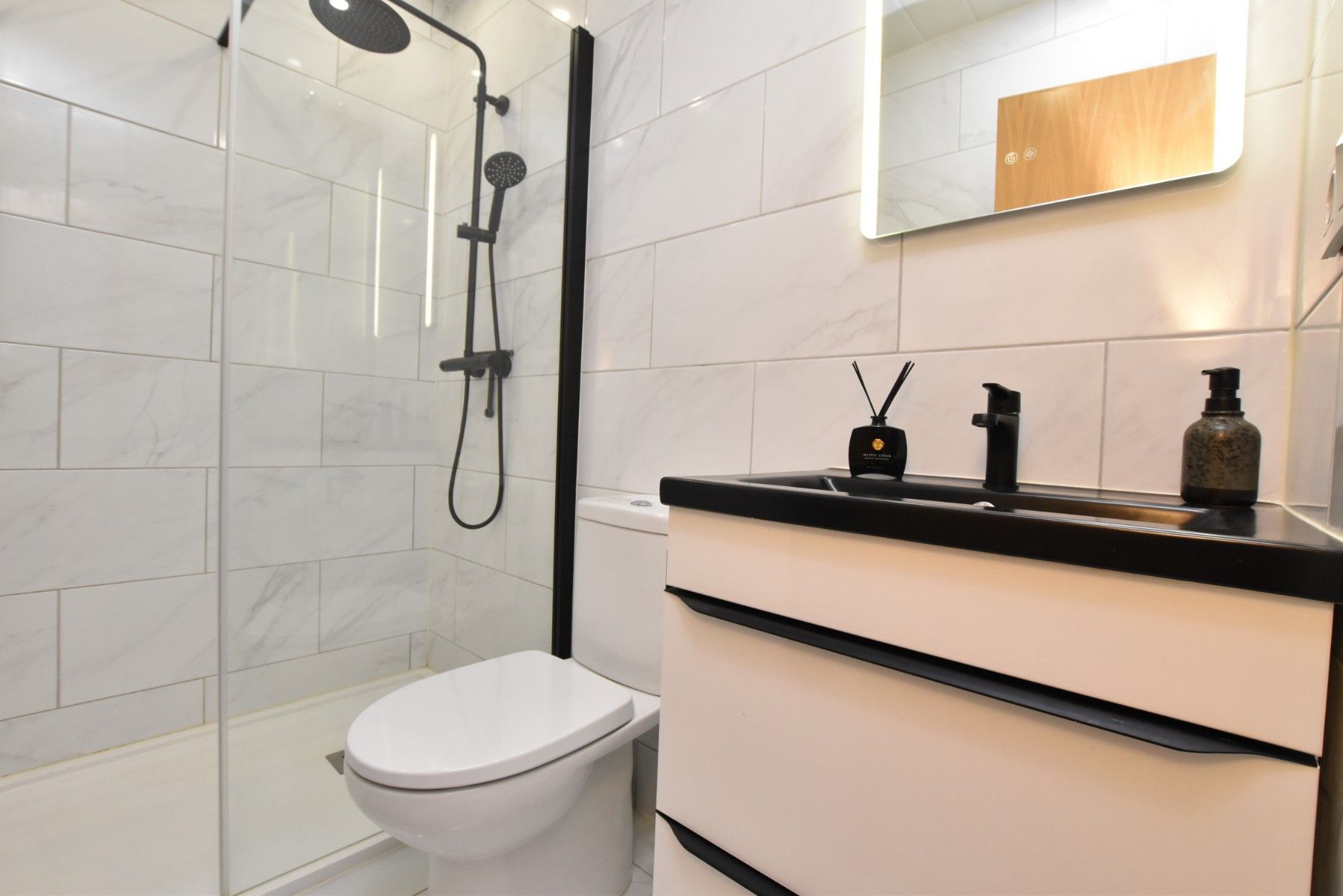 2-Bedroom Bungalow in Comunidad Valenciana, Algorfa - Image 19