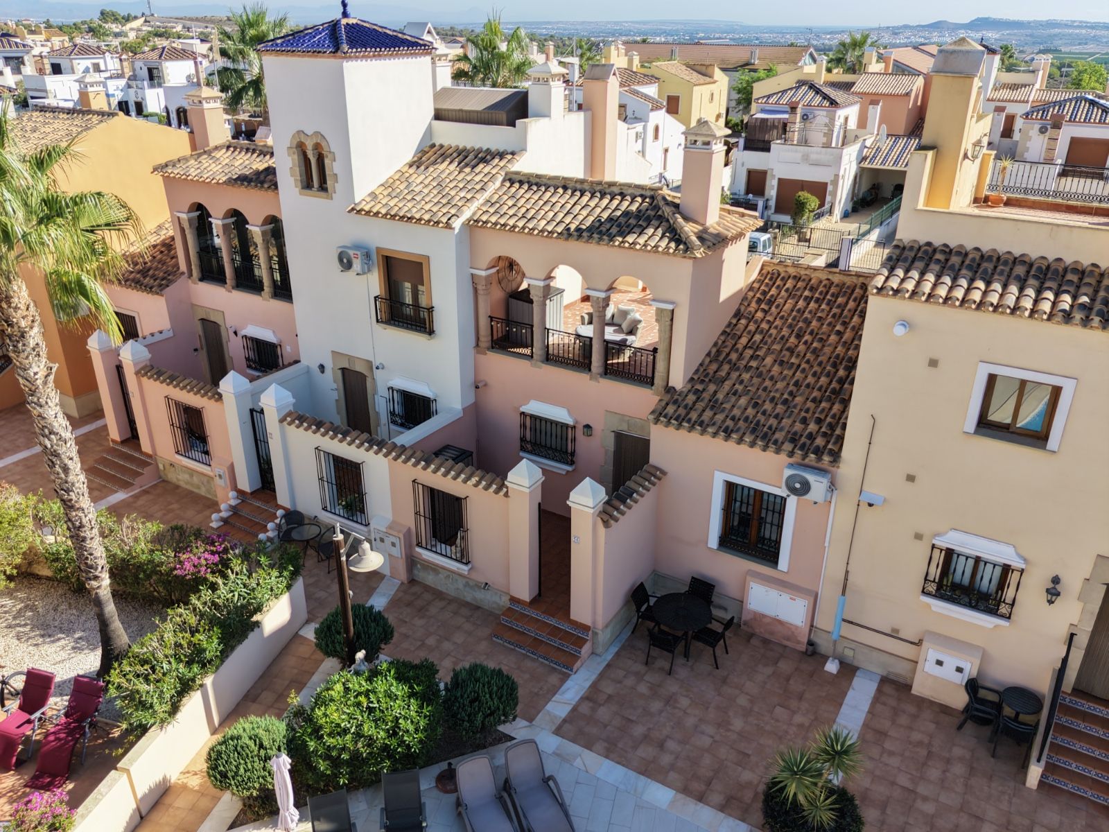 2-Bedroom Bungalow in Comunidad Valenciana, Algorfa - Image 5