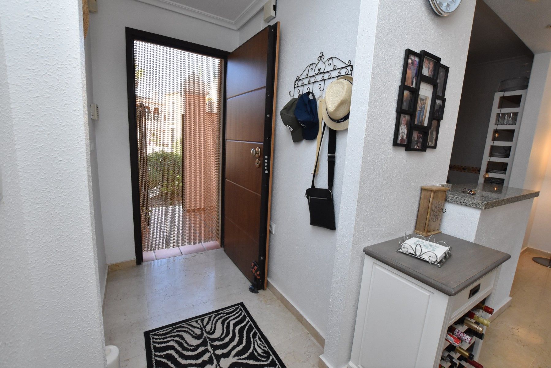 2-Bedroom Bungalow in Comunidad Valenciana, Algorfa - Image 6