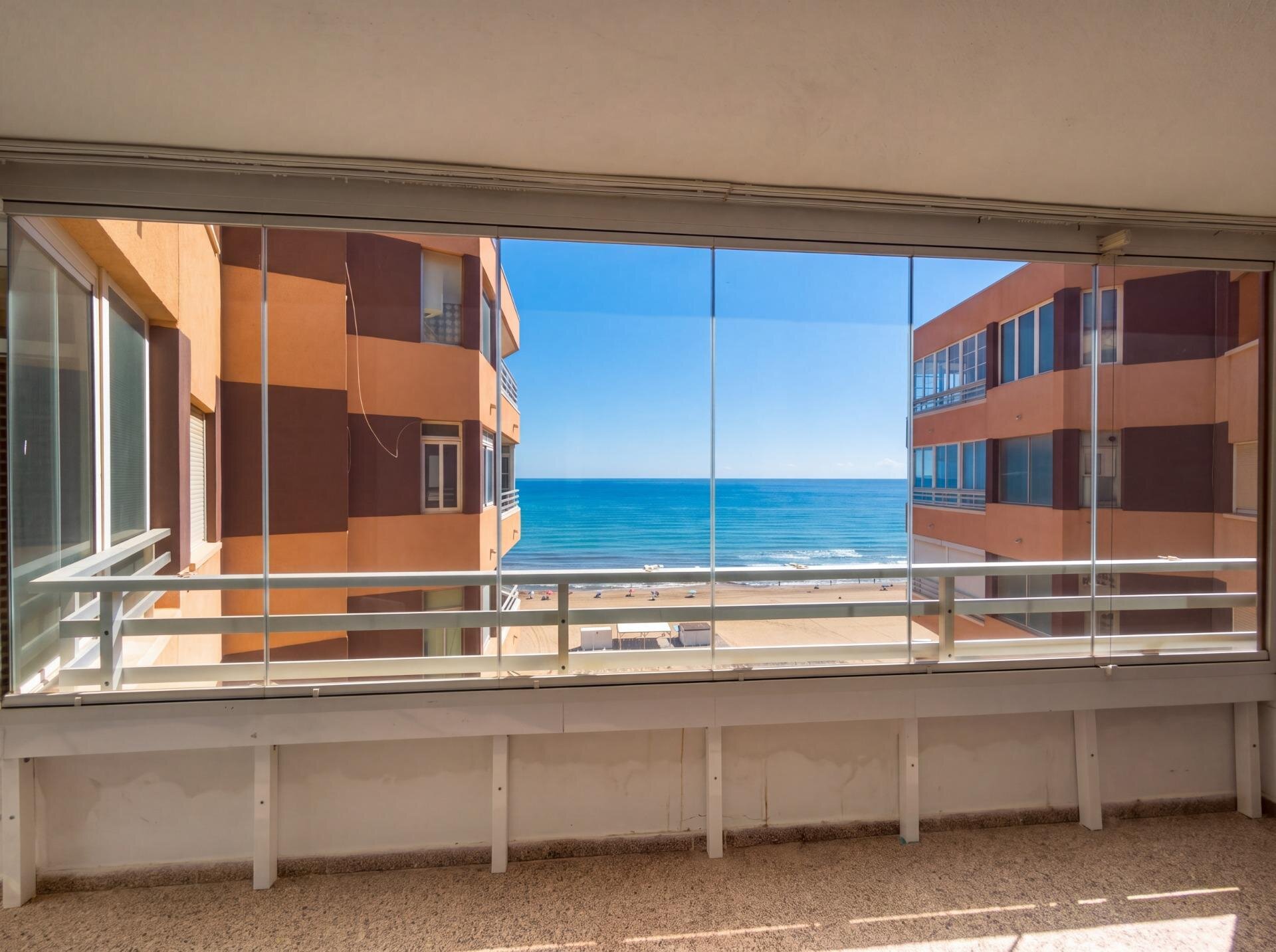 3-Bedroom Apartment in La Mata Pueblo, Torrevieja - Image 2
