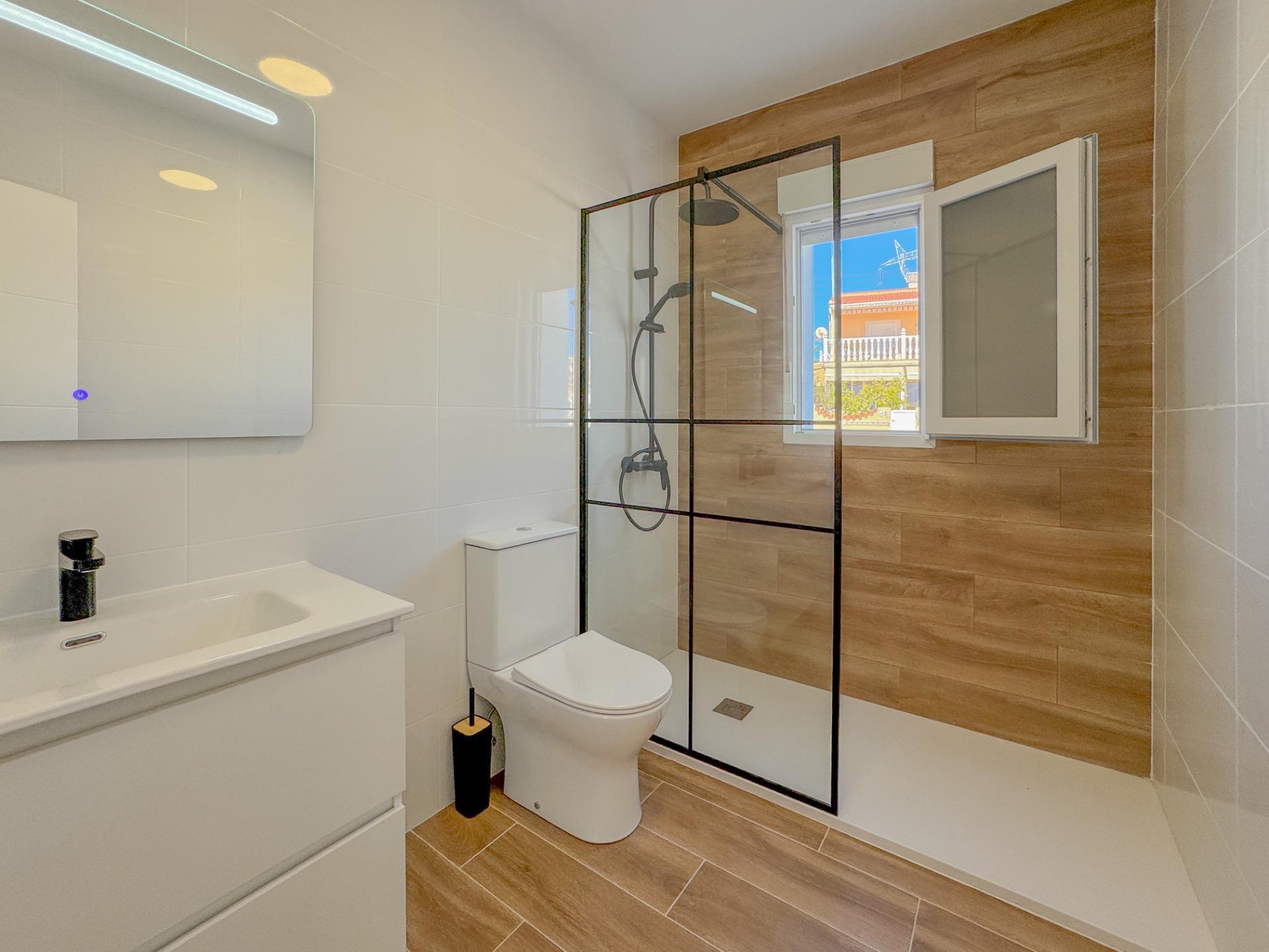 3-Bedroom Semi-detached house in Residencial Benimar, Rojales - Image 10