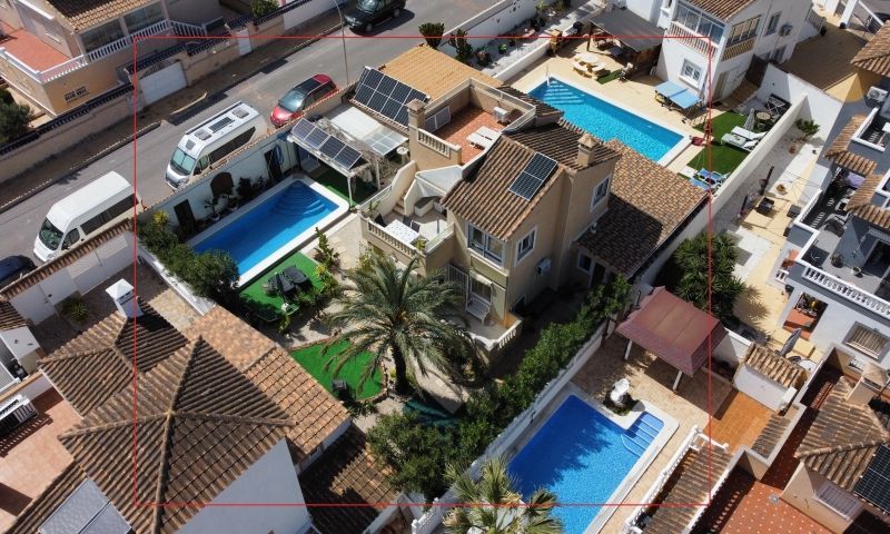 3-Bedroom Villa in San Miguel de Salinas - Image 2